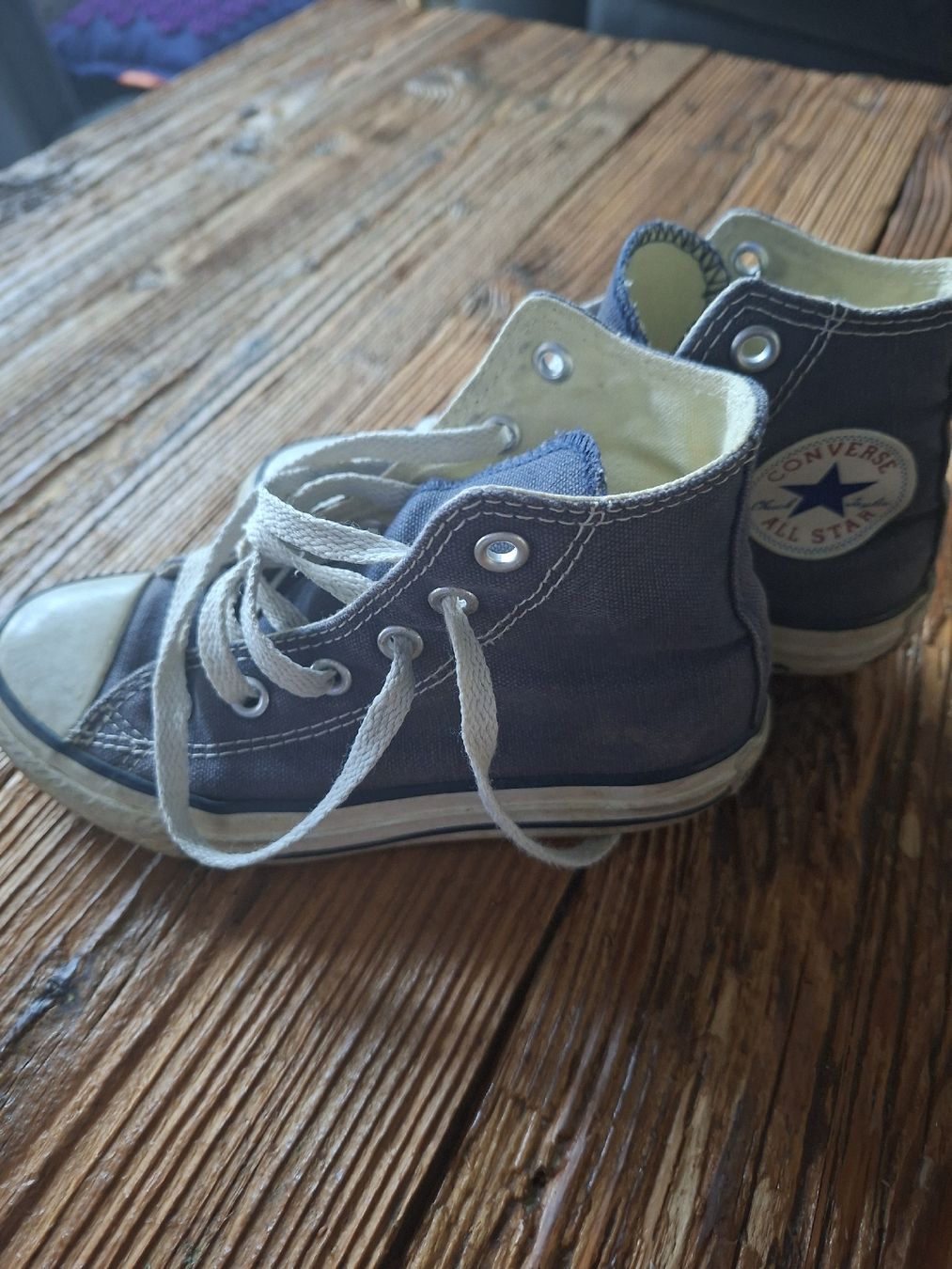 Converse Schuhe für Jungen: converse taille 28 – Gebraucht aus Chavannes-de-Bogis von senator635 1