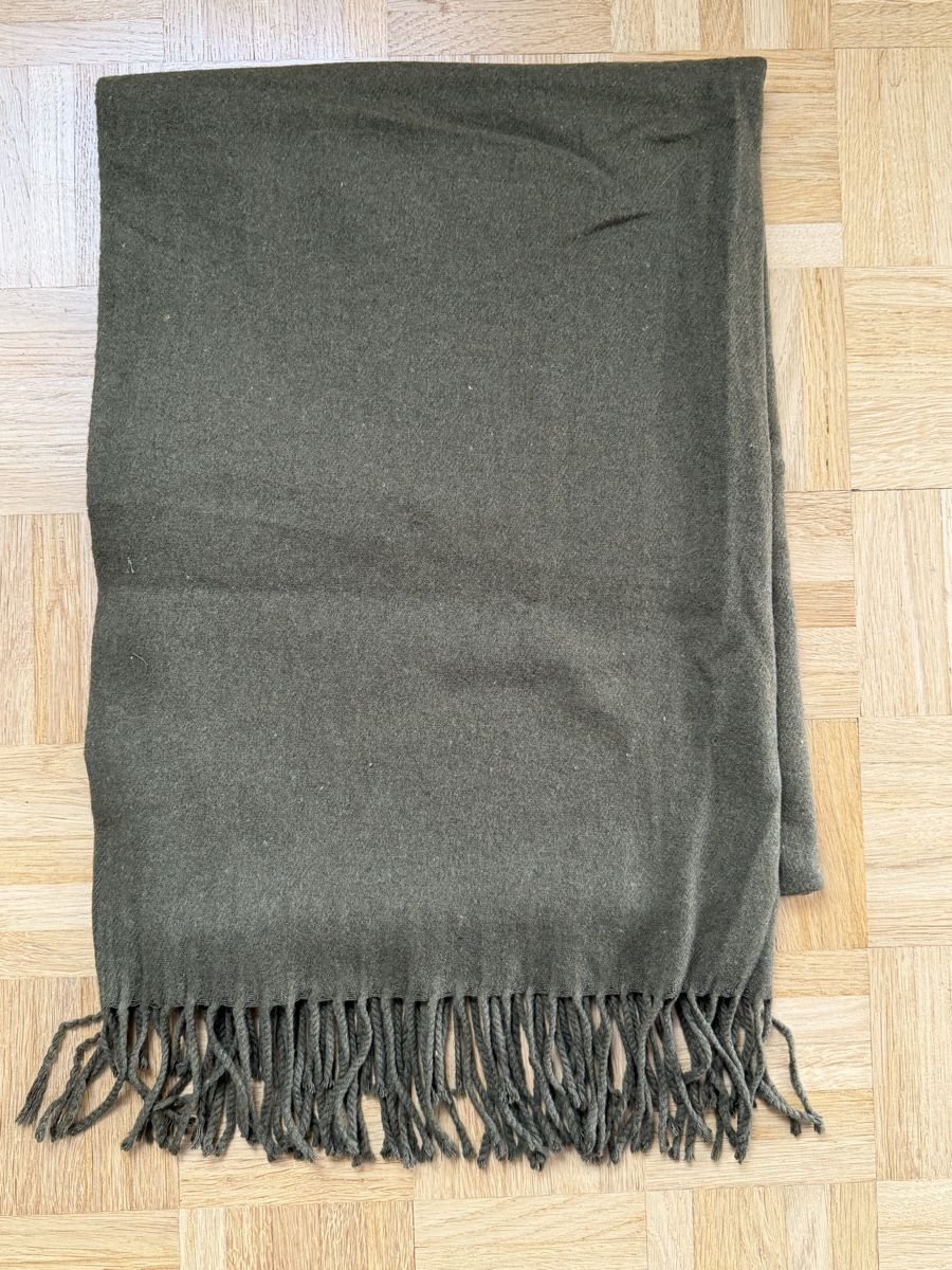 Foulard & Sciarpe: Winter Schal olivgrün – Usato da Jona venduto da dar_k2v9 1