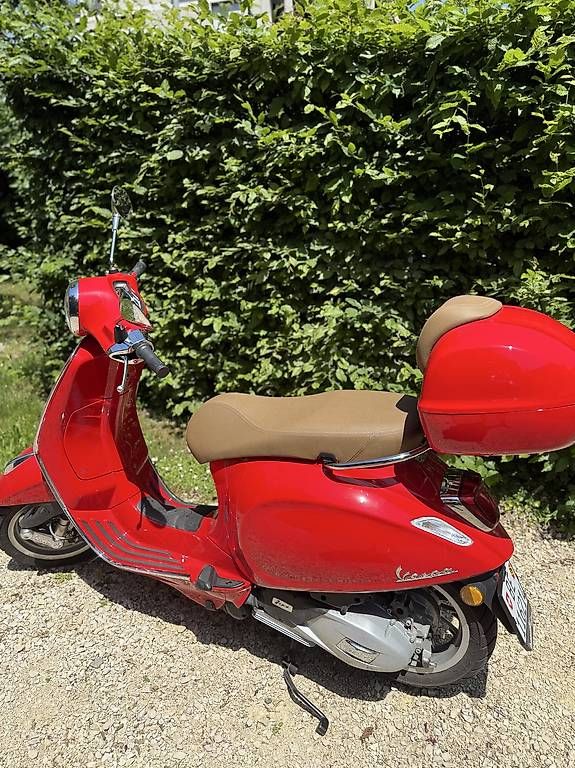 Scooters: Vespa Primavera 125 iGet sehr gepflegt & fahrbereit – Gebraucht aus Bern von mon_c8fj
