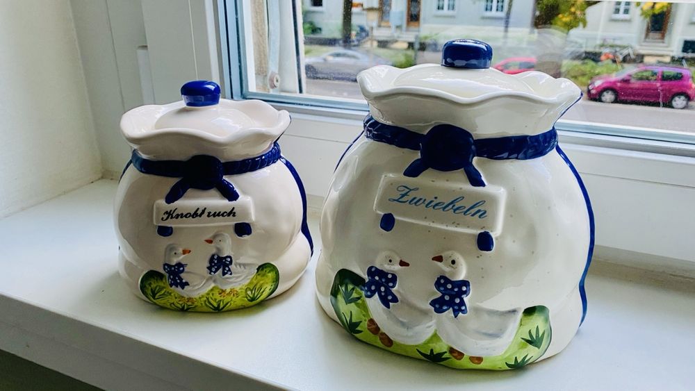 2x Keramikdosen Zwiebel/Knoblauch Deko Küche Gans blau weiss | Kaufen ...