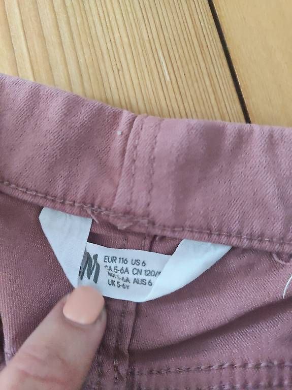 Pantaloni: Jeans Leggings Gr.116 und 122 – Usato da Zürich venduto da aendiiii 2