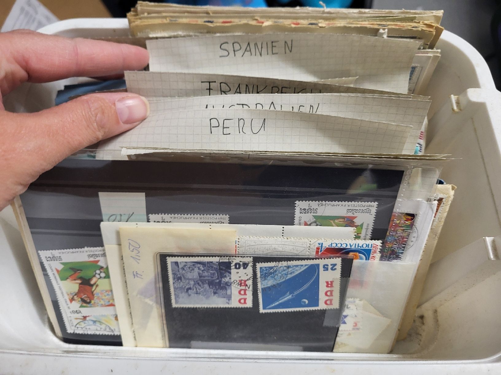 Tutti i francobolli: Grosse Briefmarkensammlung – Usato da Sursee venduto da tabsch 6