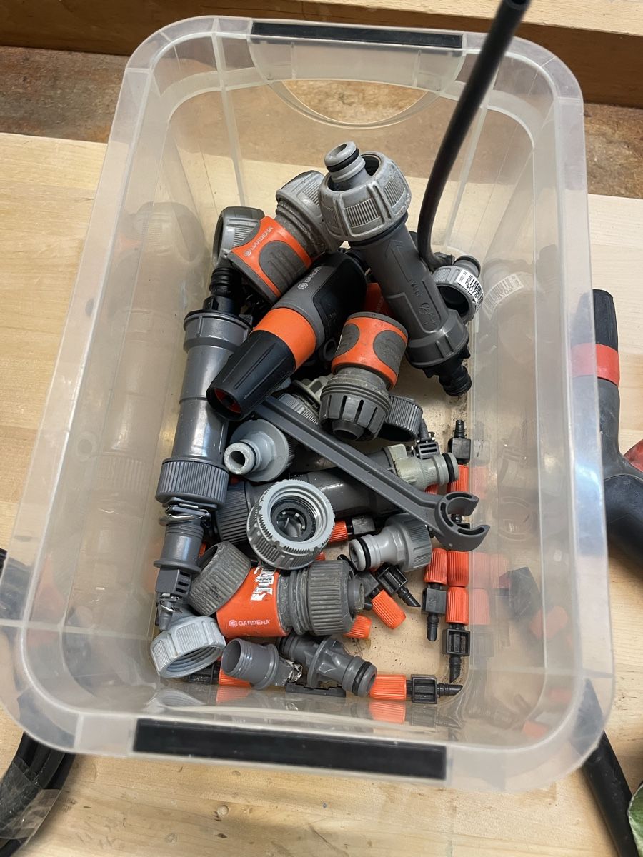 Tubi & Tubi flessibili: Bewässerungssystem mit Steuerungscomputer Gardena – Usato da Rifferswil venduto da Klabourettli 2
