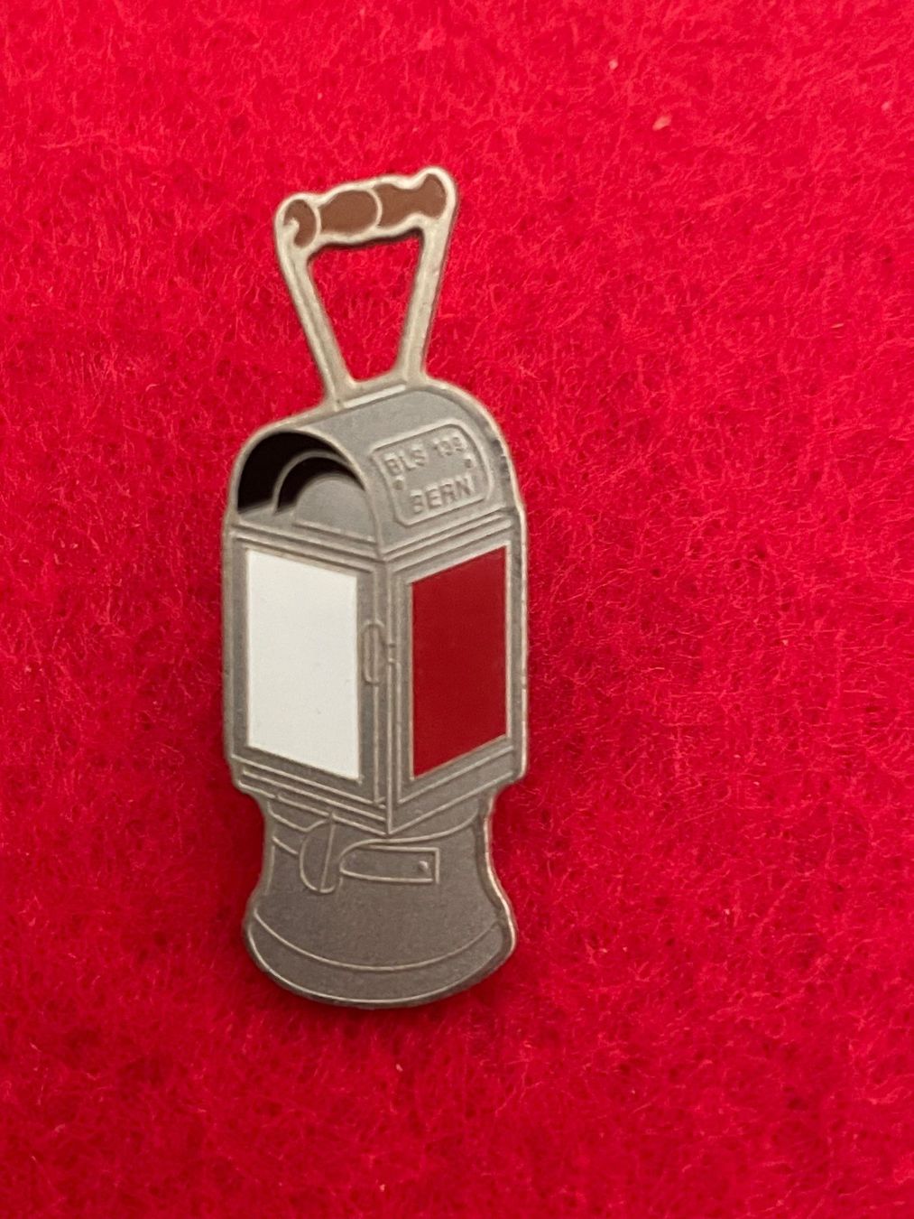 Plaquettes & Badges: Pin's CFF/SBB – D'occasion à Auvernier par pipaille