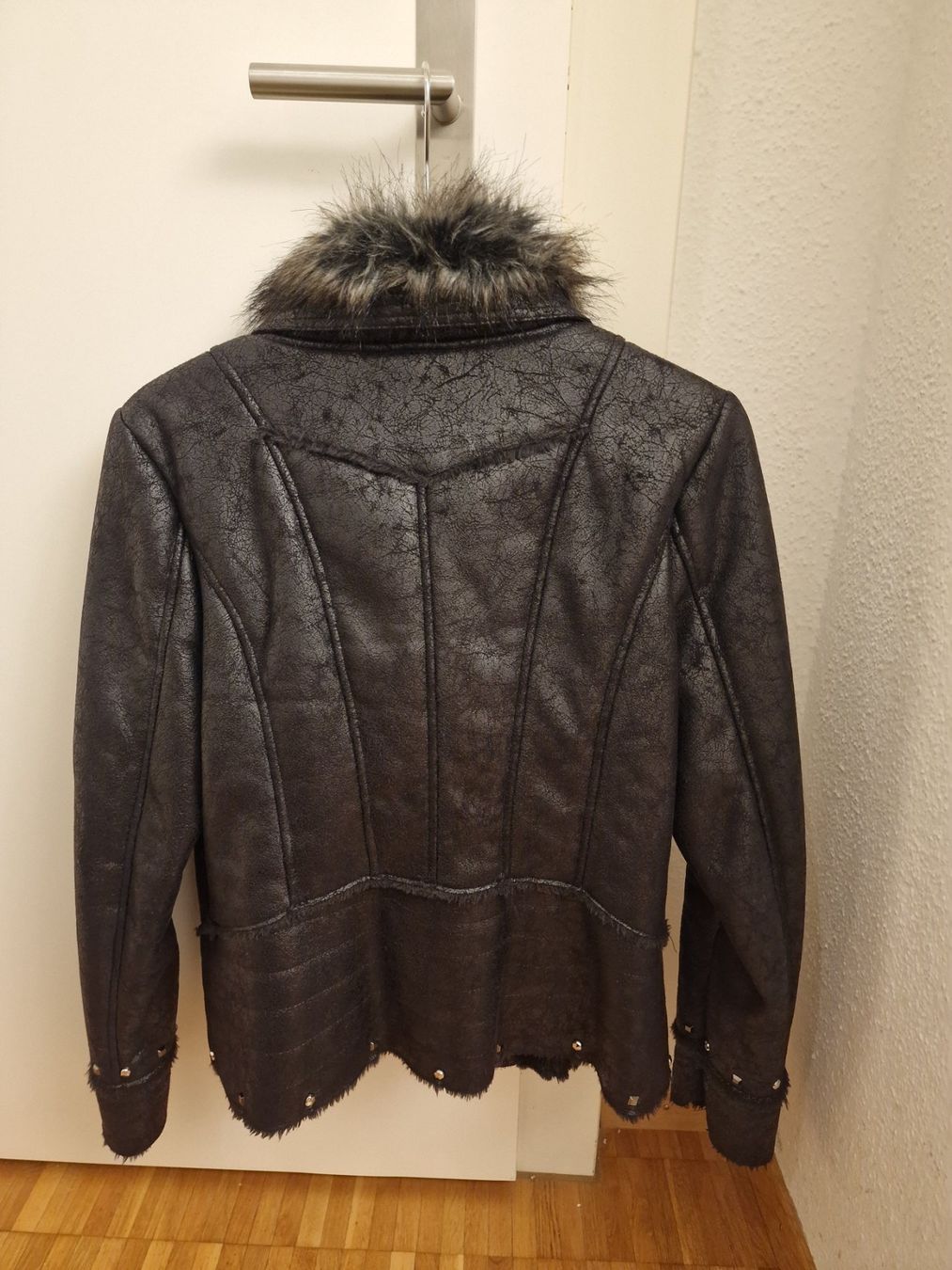 Guess Giacche: Guess Damen Jacke Gr. L, Schwarz – Nuovo (secondo la descrizione) da Wädenswil venduto da Gabinomi 1