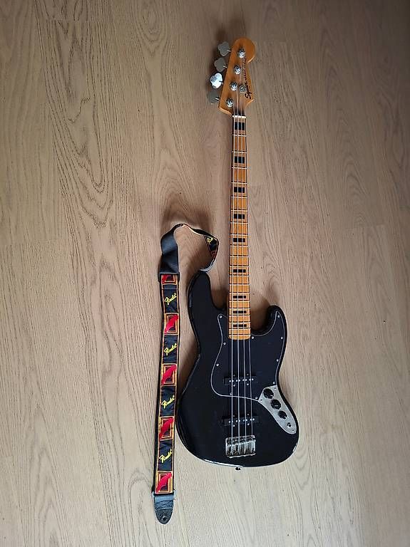 Squier Musikinstrumente: Basso Squier ''Jazz Bass'' nero – Gebraucht aus Sorengo von rob_nyt2 3