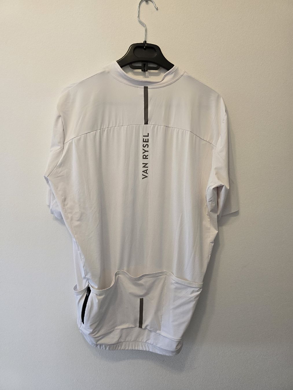 Canottiere & Pantaloni: Van Rysel Velotrikot – Usato da Bern venduto da bumae93 1