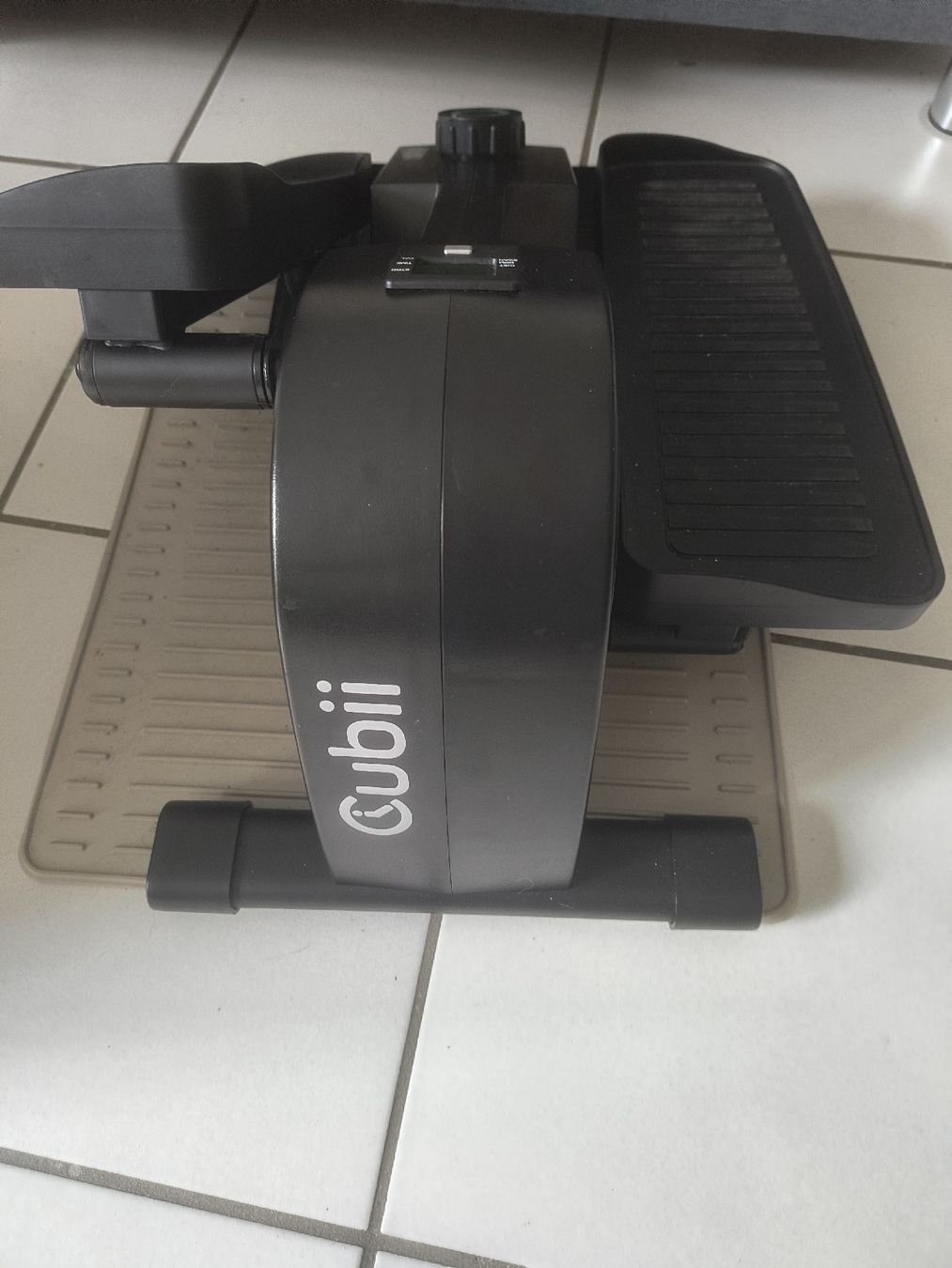 Hometrainer: Cubii Ellipsentrainer – Usato da Rudolfstetten venduto da mirjamh70 2