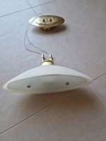 Lampe suspendue en verre opalin