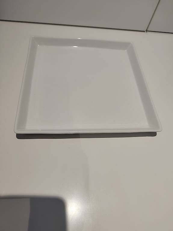 Piatti di portata: Plateau bougies ou vide-poche ikea – Usato da Payerne venduto da sar_xf56