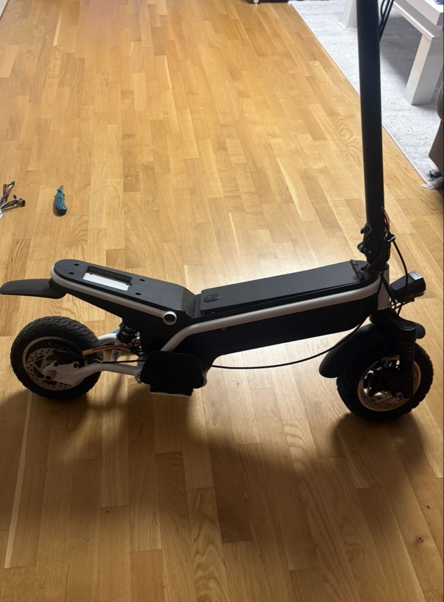 Elektromobile: E Scooter – Defekt aus Berikon von Dini32 1