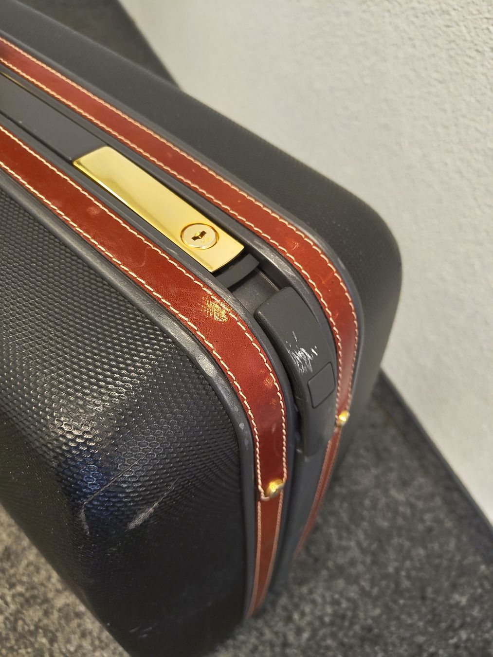 Samsonite Reisekoffer: Hartschalenkoffer von Samsonite aus den 80er komplett – Gebraucht aus Emmenbrücke von BlSi 5