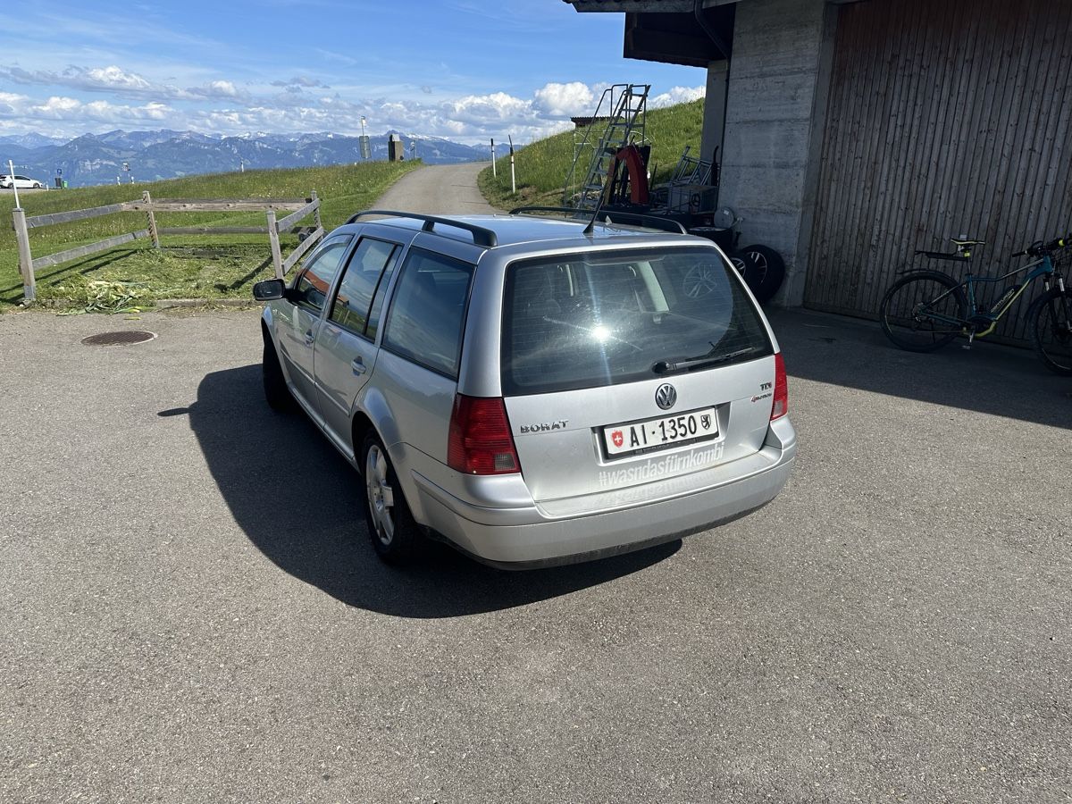 VW Automobili: VW Bora Variant TDI 4Motion, – Usato da Oberegg venduto da jes_25ys 2