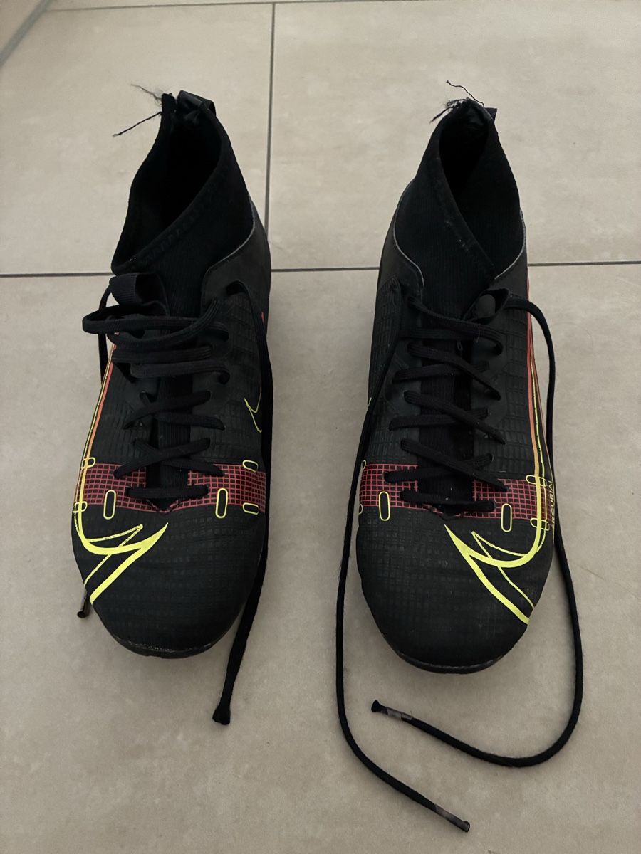 Nike Scarpe per ragazzi: Fussballschuhe Nike – Usato da Basel venduto da Pardesi84