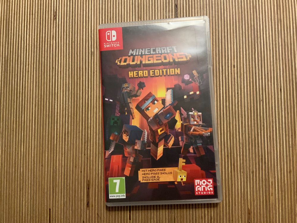 Nintendo Switch: Minecraft - Dungeons Hero Edition