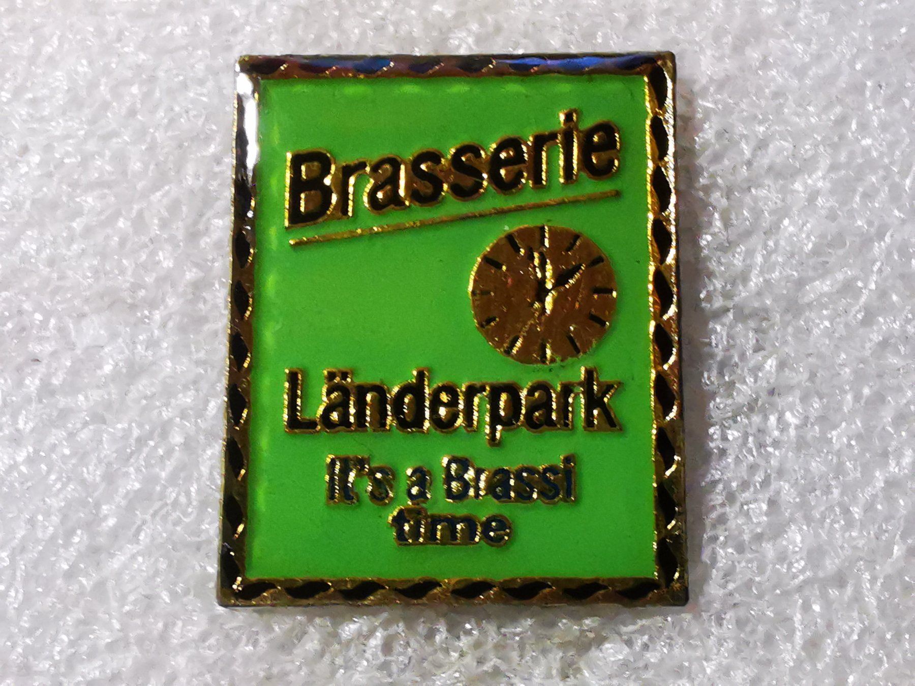 Placchette & Badge: Ansteckpin 103: Brasserie Länderpark – Usato da Oppligen venduto da Pin-Fall-Shop