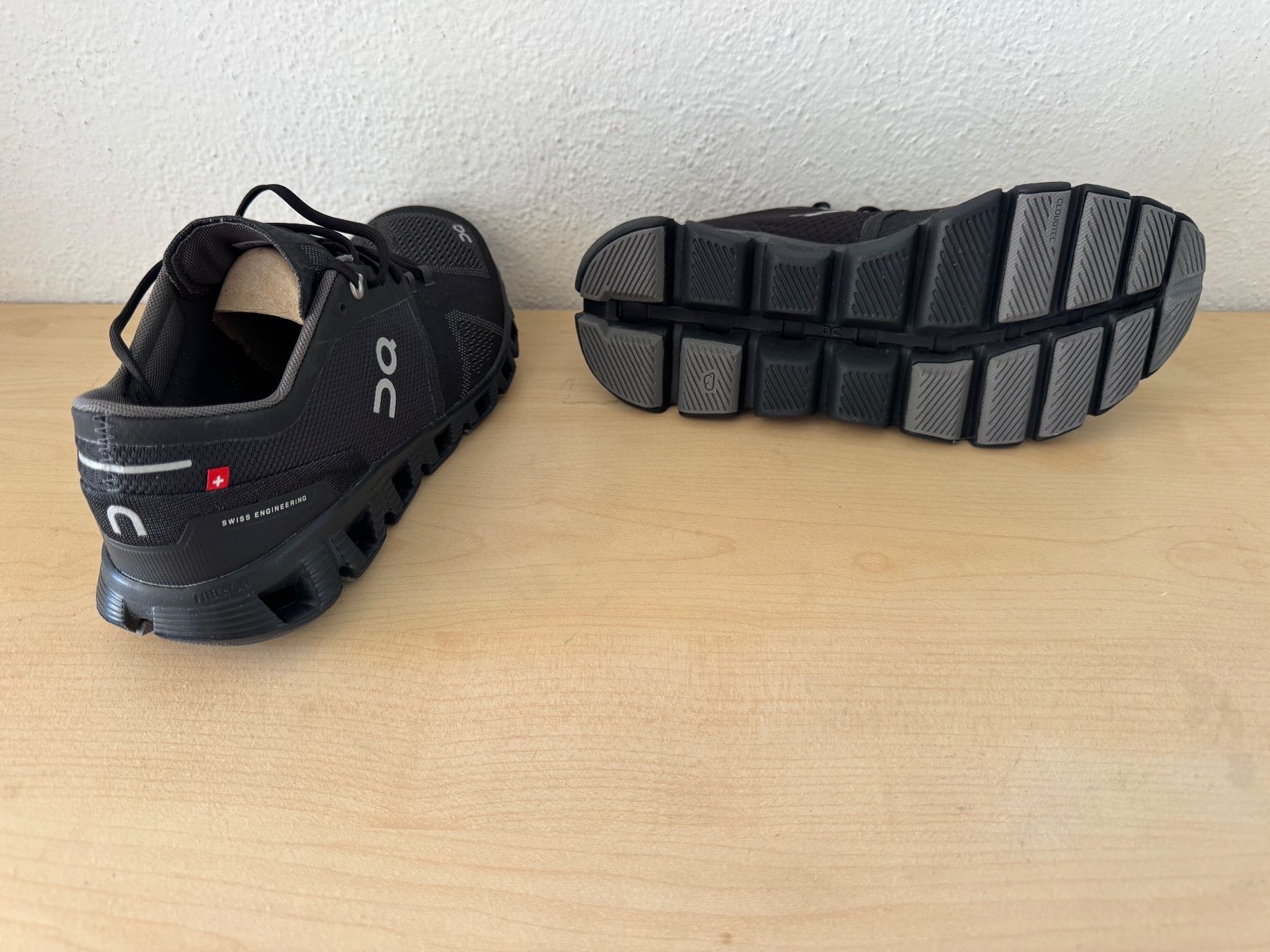 On Scarpe da donna: On Schuhe neu Gr 38.5 – Nuovo (secondo la descrizione) da frauenfeld venduto da tia01 3