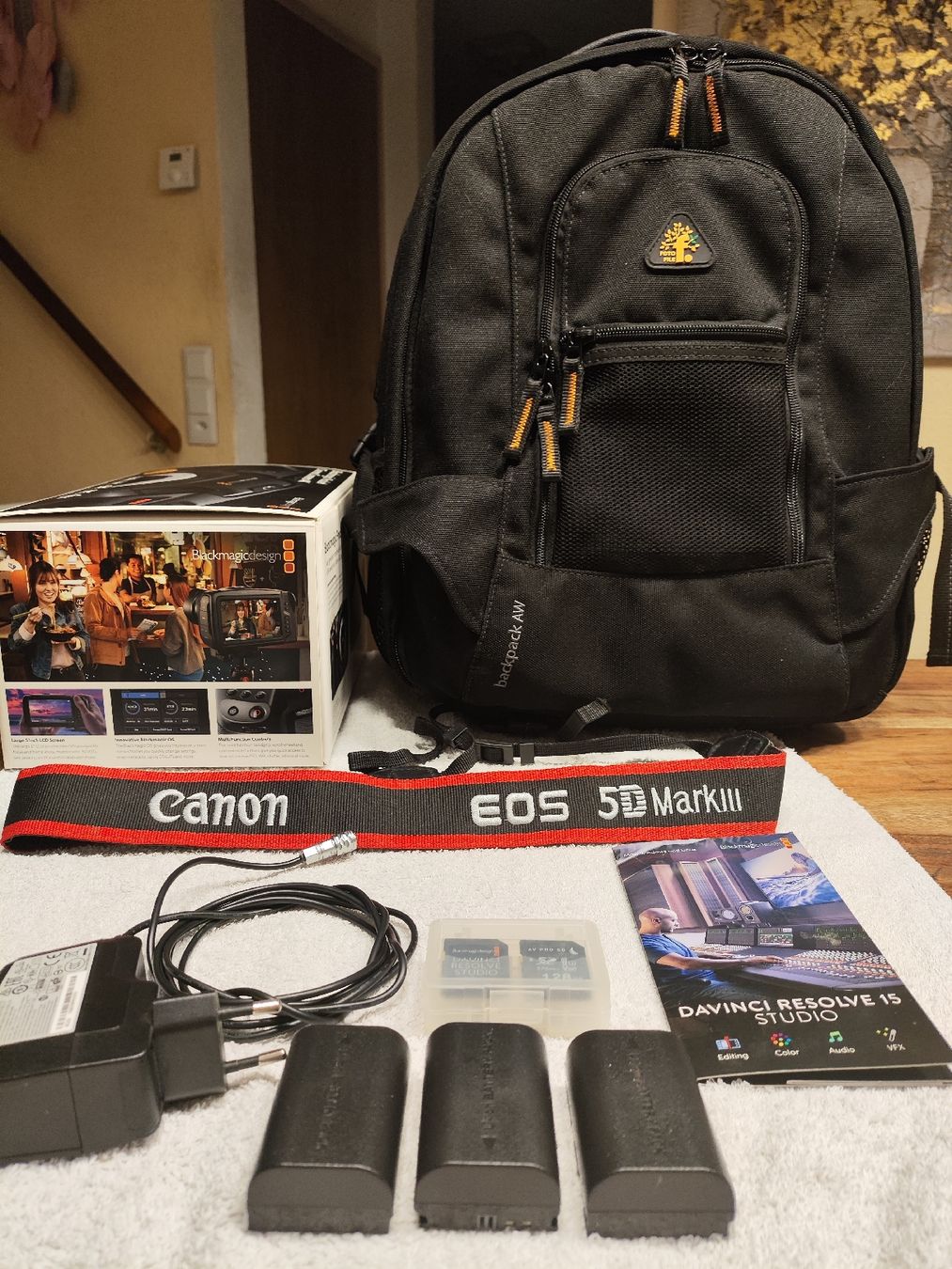 Fotocamera: Blackmagic Pocket Cinema Camera 4K, Panasonic Obje.H-FS14140 – Usato da Buchs AG venduto da Eugrom 5