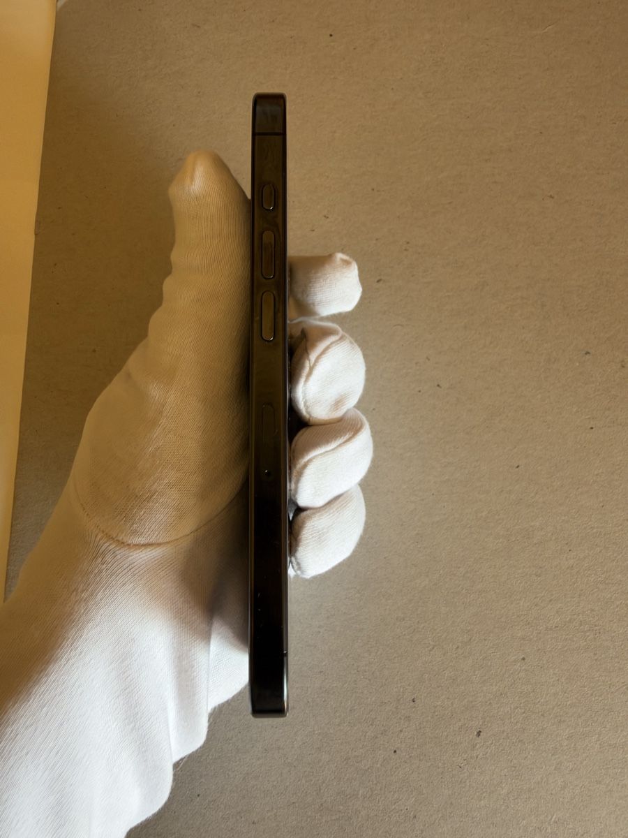 Apple Telefoni cellulari / Smartphones: Apple iPhone 15 Pro 128 Go Titane Noir – Nuovo (secondo la descrizione) da Cressier FR venduto da Swissesape 6