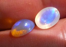 WELO OPAL LOT 2 pièces CABOCHON CHF 1.-