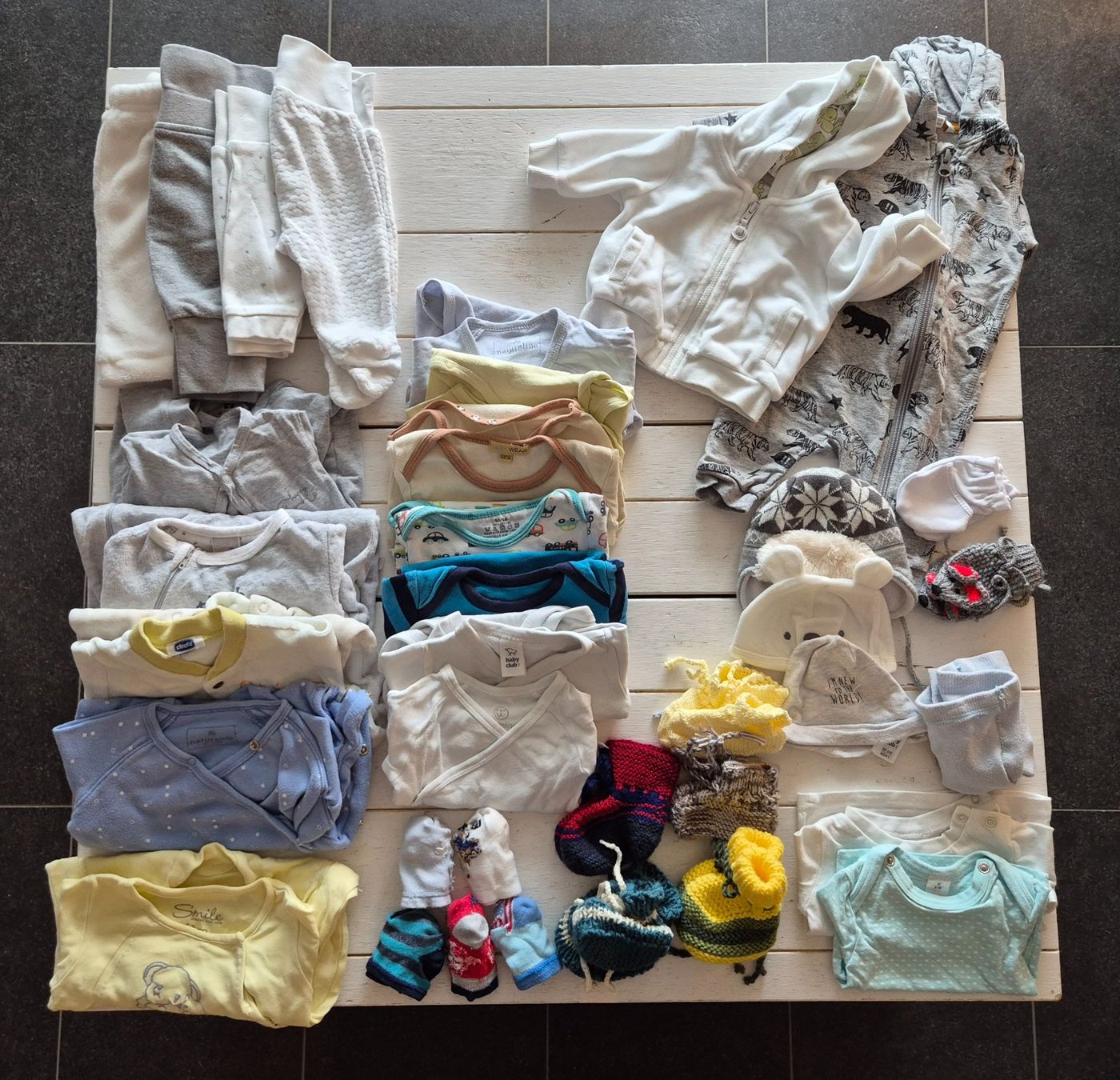 Kleiderpakete & -sets: Kleider Paket 1, 36 Teile, Winter, Grösse 50 – Gebraucht aus Menzingen von bostit69