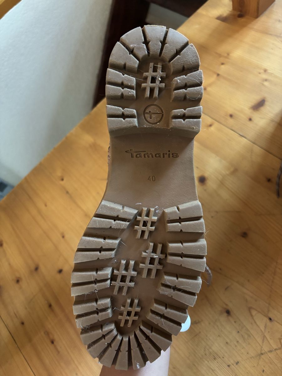 Tamaris Scarpe da donna: Winterstiefel Tamaris, Grösse 40 – Usato da Richterswil venduto da MelBaumann 1