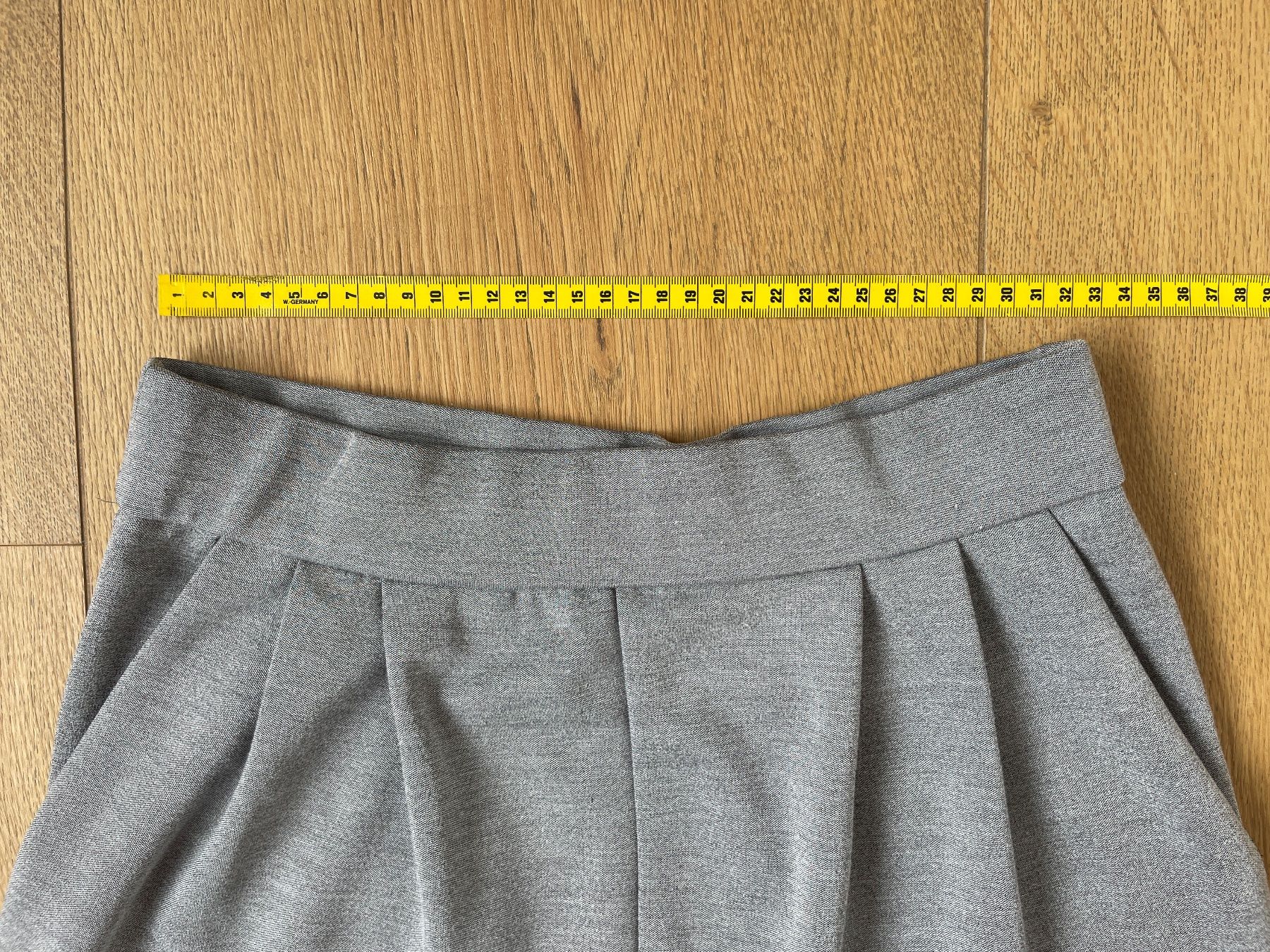 Pantaloni: Hose grau – Usato da Grenchen venduto da M_ina 3