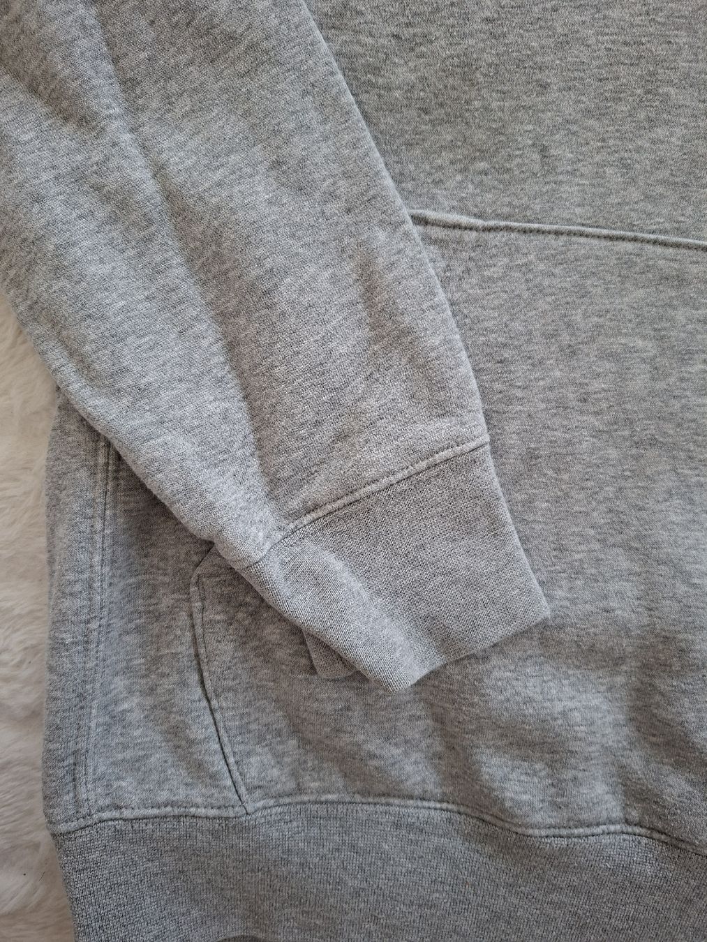 Nike Pullover & Sweatshirts: Pull Nike gris, taille S - idéal pour l'automne! – Gebraucht aus Renens VD von ser_j2fn 3