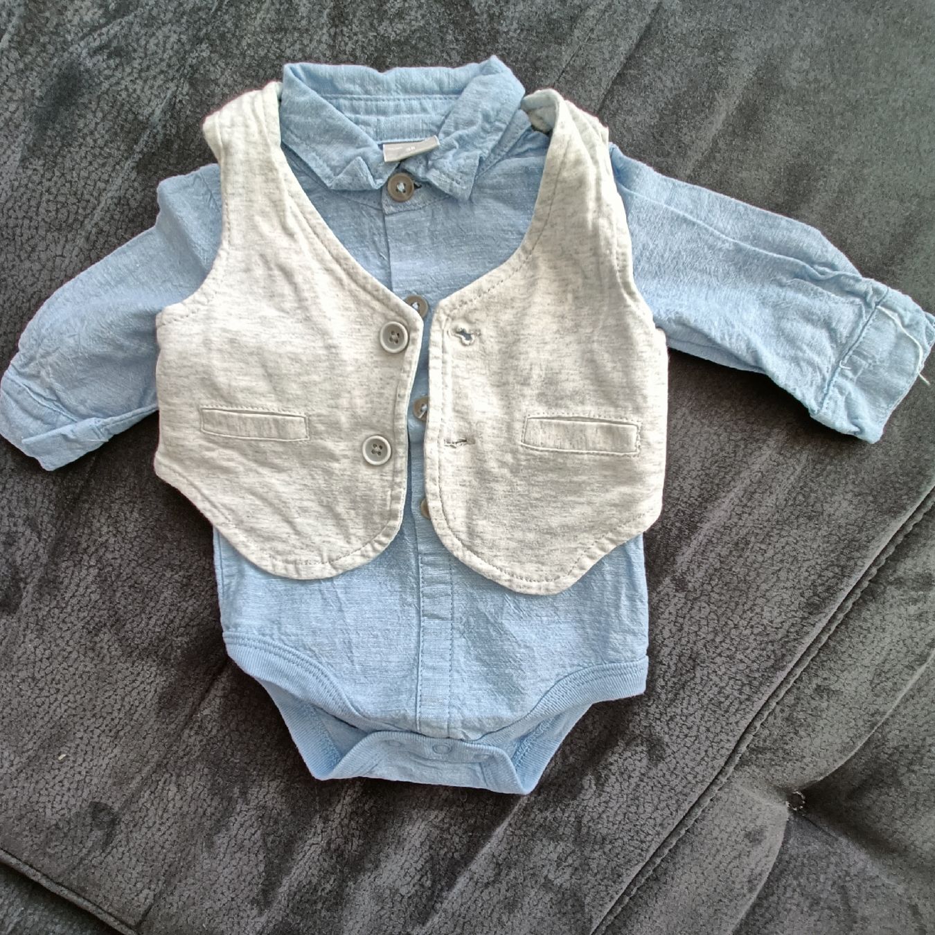 Lotti & Set di vestiti: Festliche Kleidung Grösse 56 – Usato da Jaberg venduto da urig17.