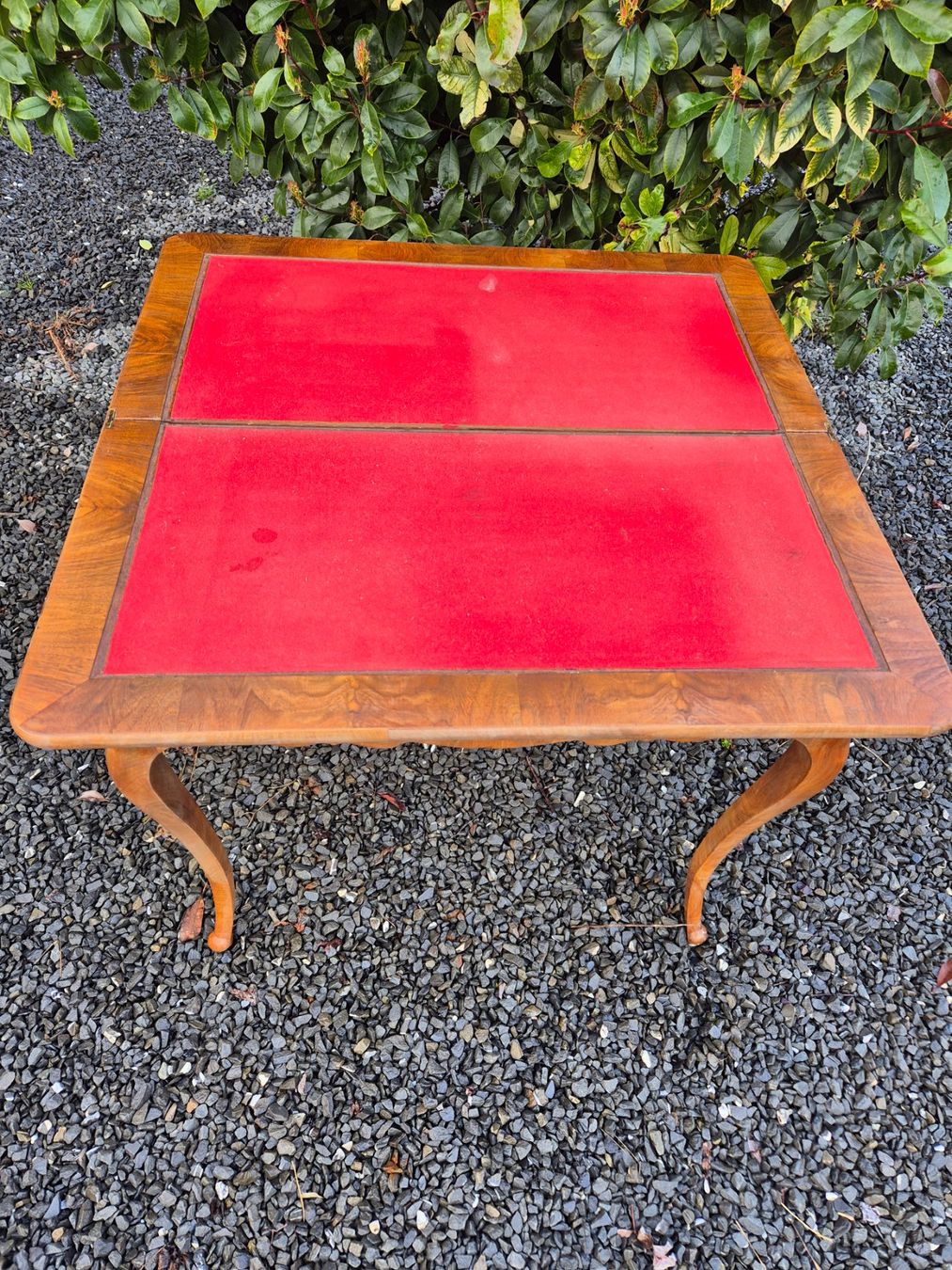 Tische: Table de jeu ancienne en bois – Gebraucht aus Fully von tameab 1