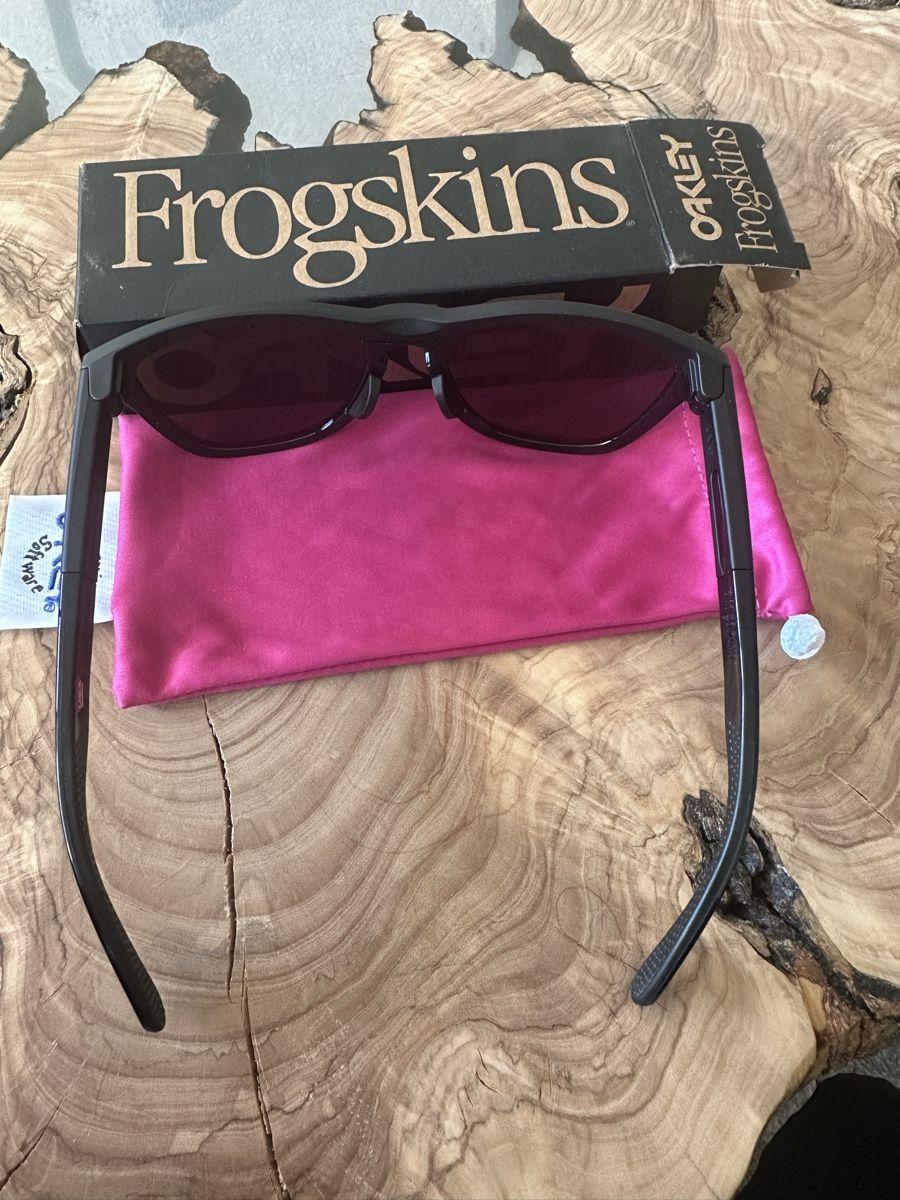 Occhiali & Lenti: Occhiali da sole Oakley Frogskins Neri – Nuovo e nell'imballaggio originale da Stettlen venduto da dju_gyr8 3