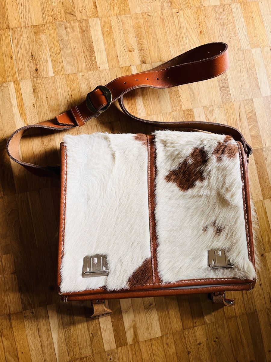Taschen: Ledertasche mit Fell Schulthek Spezialfassung – Gebraucht aus meilen von mer_2qj9