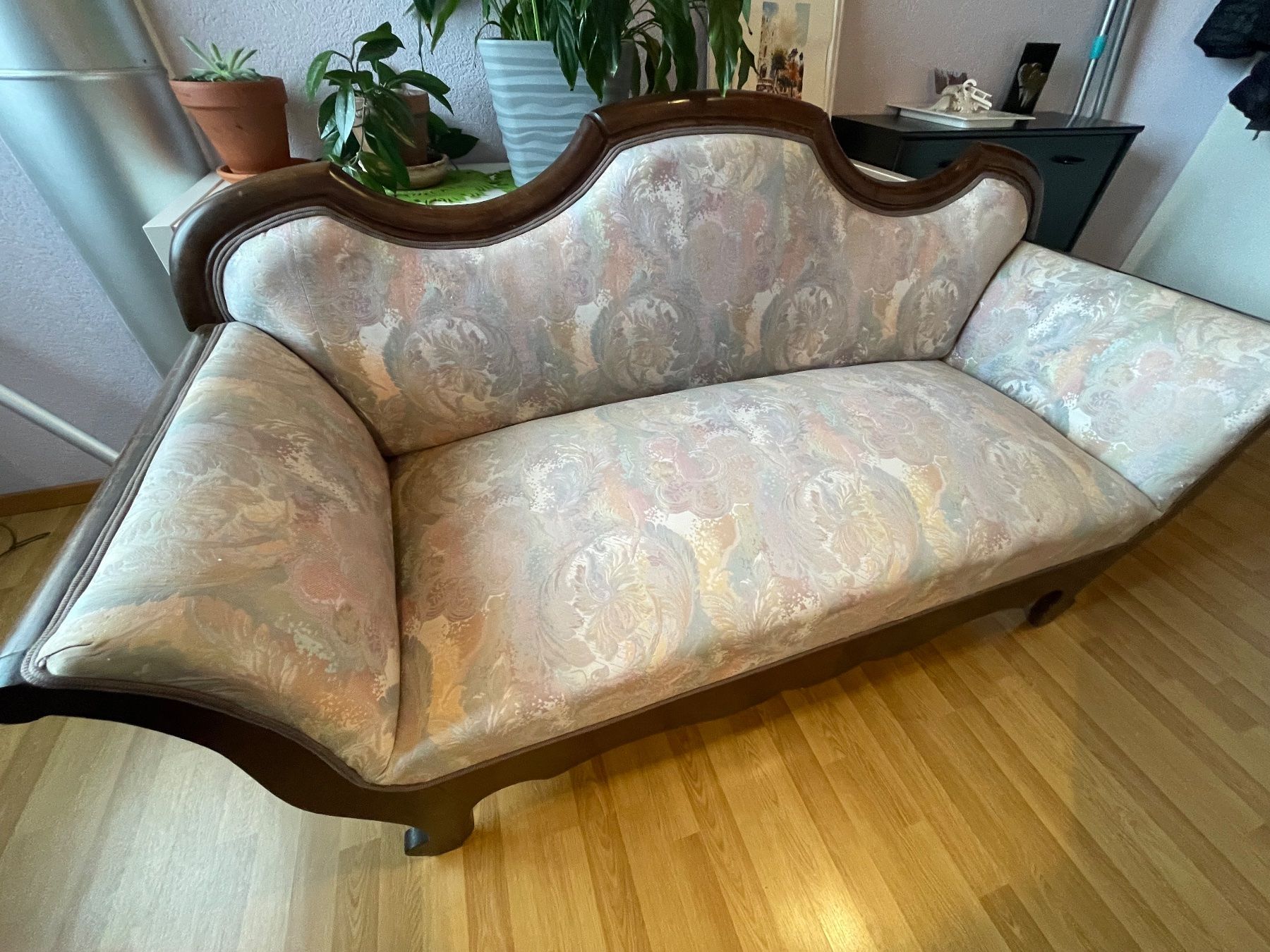 Divani: Antikes Sofa / Kanapee, restauriert, wunderschön! – Usato da Rothrist venduto da Ssts