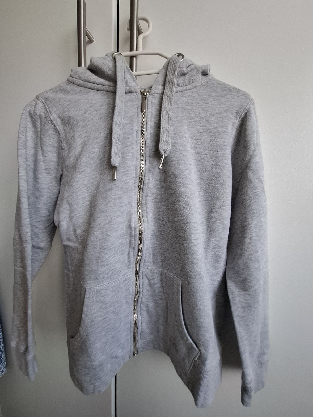Maglioni & Felpe: Kapuzenjacke grau xs, Versand möglich – Nuovo (secondo la descrizione) da Neuenhof venduto da summer_25