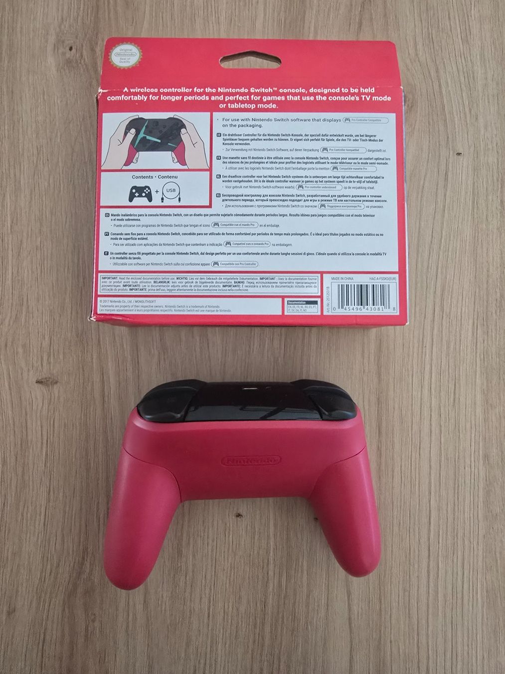 Nintendo Manettes: Nintendo Switch Pro Controller Xenoblade Chronicles 2 OVP – D'occasion à Chur par 1996hiphop 1