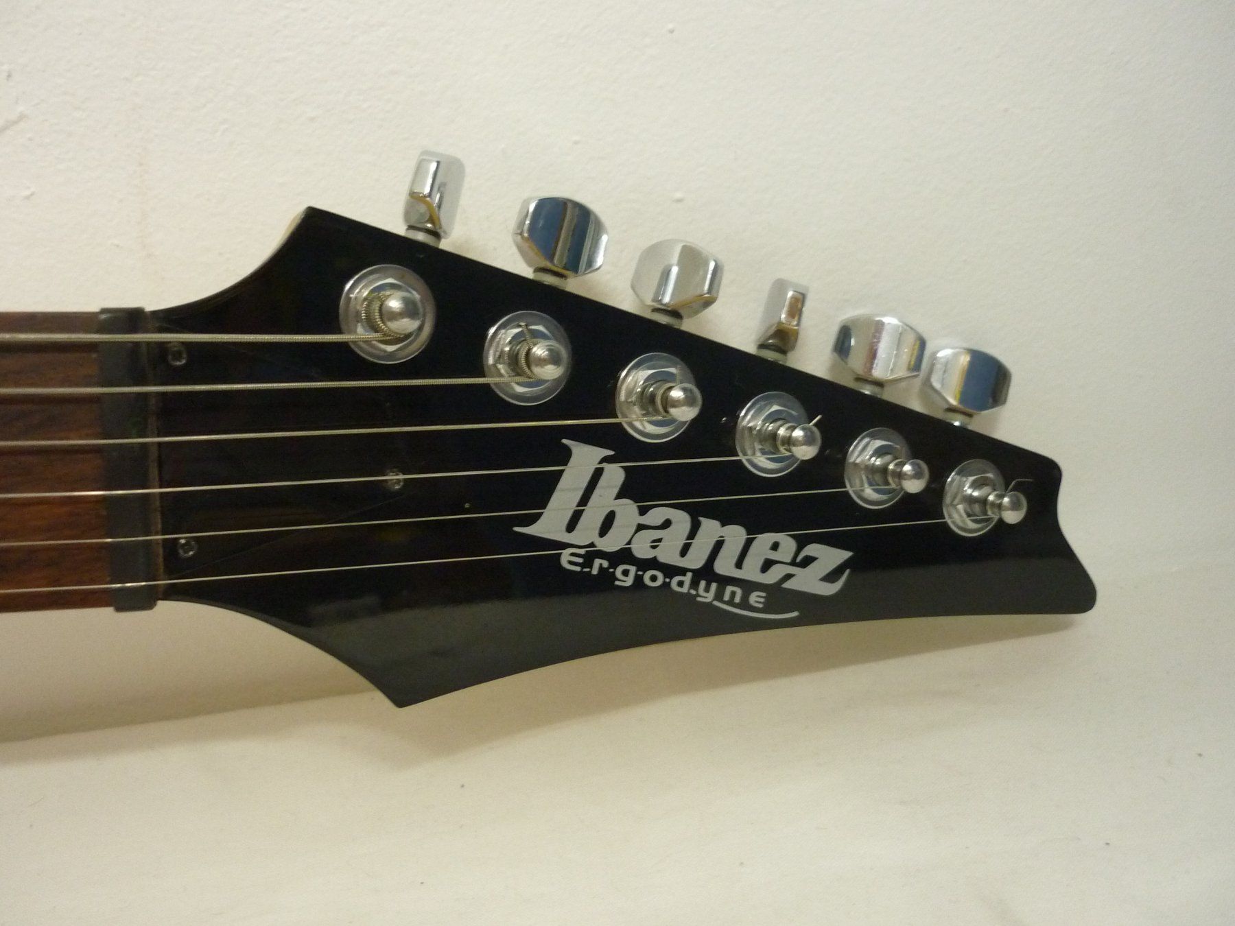 Ibanez Musikinstrumente: E-Gitarre Ibanez Ergodyne mit Bag – Gebraucht aus Maienfeld von John13 3