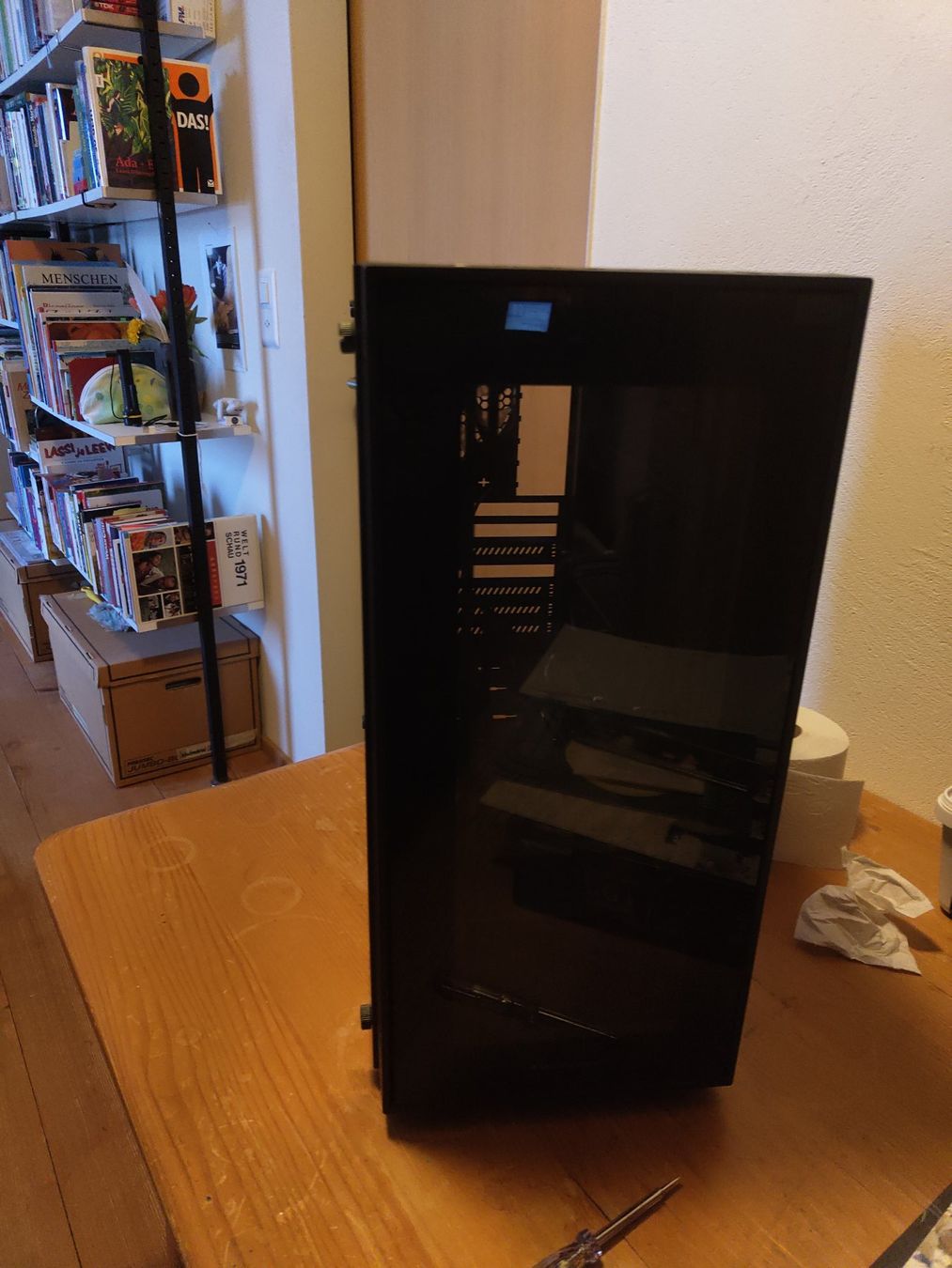 Sharkoon Custodie: Sharkoon PC Case Gehäuse – Usato da Bäretswil venduto da jos_qk78 5