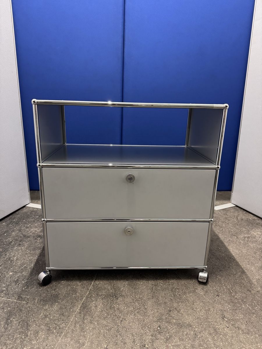 USM Banconi: USM Haller Sideboard/Rollcontainer mit 2 Schubladen – Usato da Bern venduto da samryan