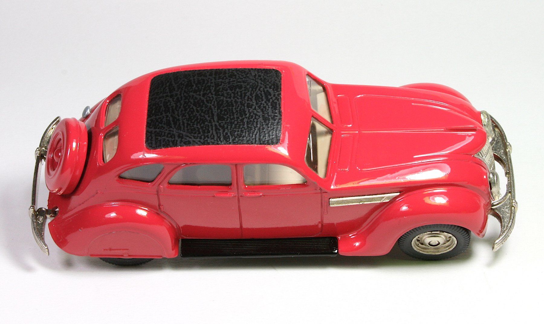 Chrysler Modellini d'auto: Rextoys Chrysler Airflow 1935 – Nuovo (secondo la descrizione) da Elsau venduto da Peekay8 3