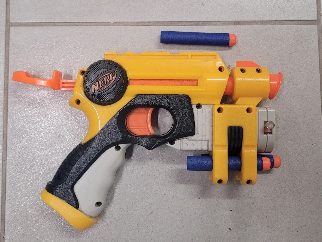 Nerf Jouets: Nerf – D'occasion à Urdorf par Daniela028