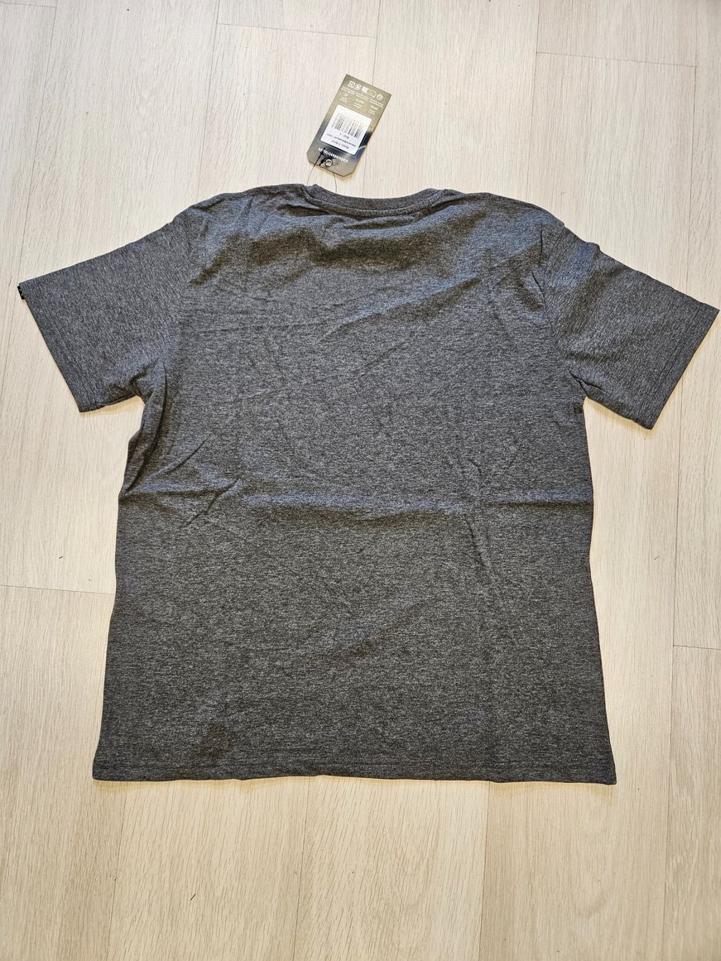 Alpha Industries T-shirt: Alpha Industries Basic T-Shirt - Charcoal Heather L Neu – Nuovo e nell'imballaggio originale da Düdingen venduto da BluePalm 2