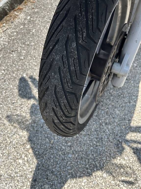 Scooters: Scooter  – D'occasion à Gordevio par Klaudios1 1