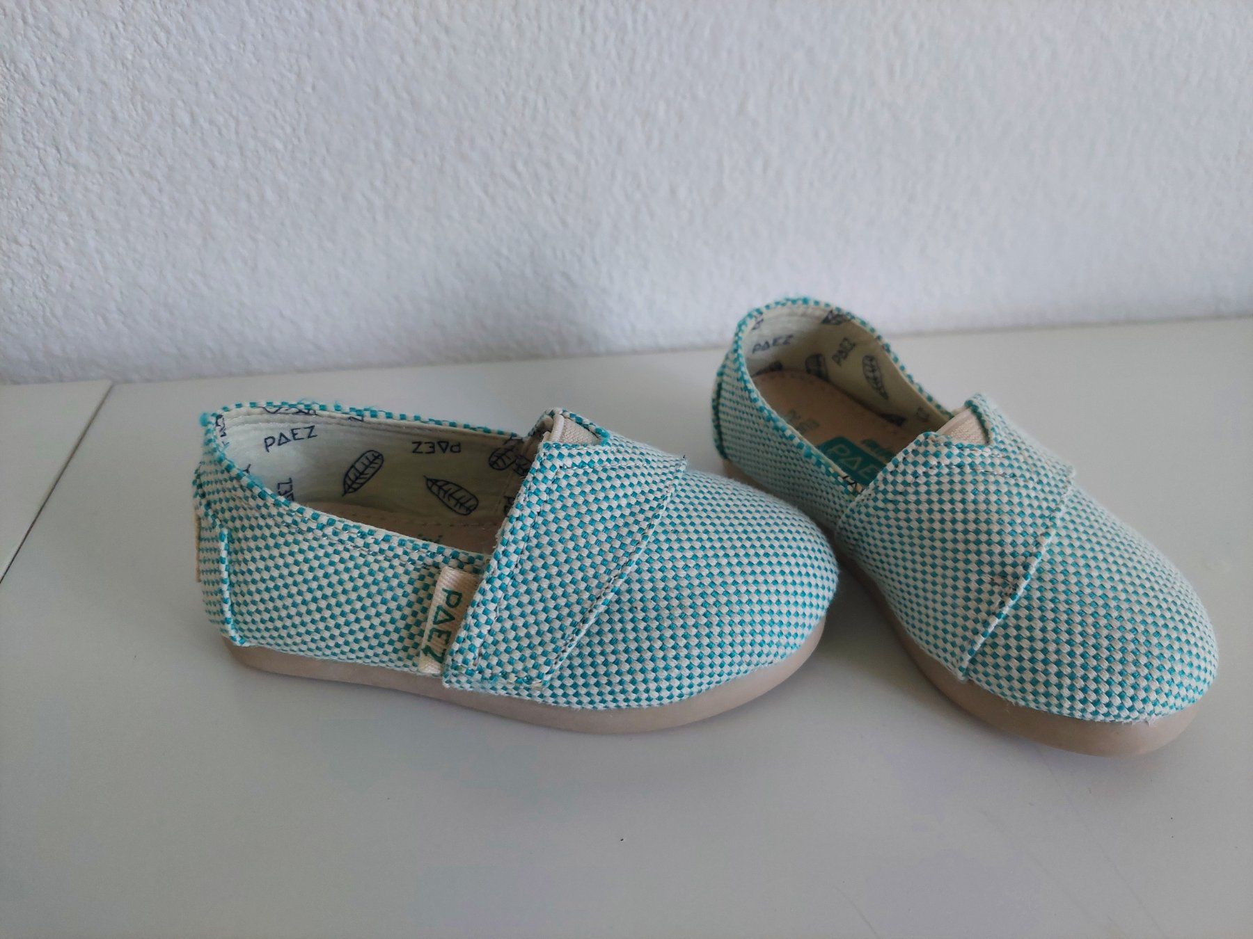 Schuhe für Jungen: HELLBLAUE SOMMER STOFFSCHUHE GR. 21 VON PAEZ – Gebraucht aus Münchenstein von Strupfi 1