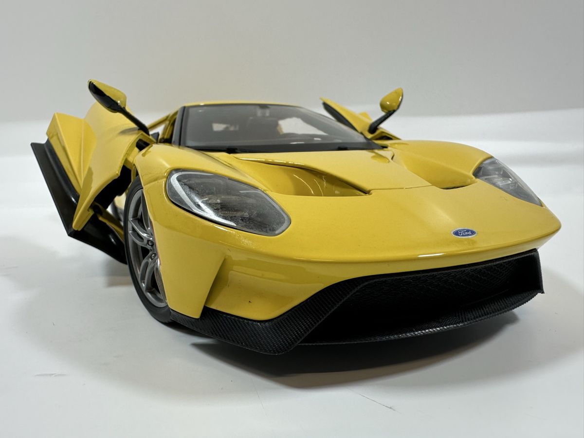 Maisto Modellini d'auto: Ford GT 1:18, gelb, MAISTO – Usato da Zofingen venduto da rf9_x2xt 9