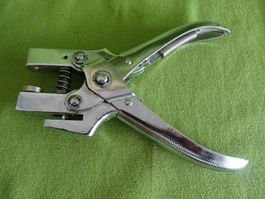 Oesen-Zange. 17,5cm lang