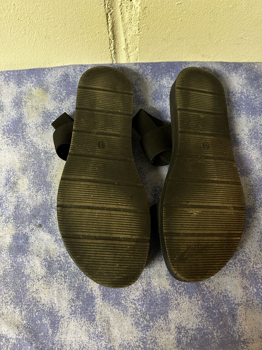 Graceland Scarpe da donna: Schwarze Graceland Sandalen mit Gummiband, Grösse 41 – Usato da Safenwil venduto da 551renate 2