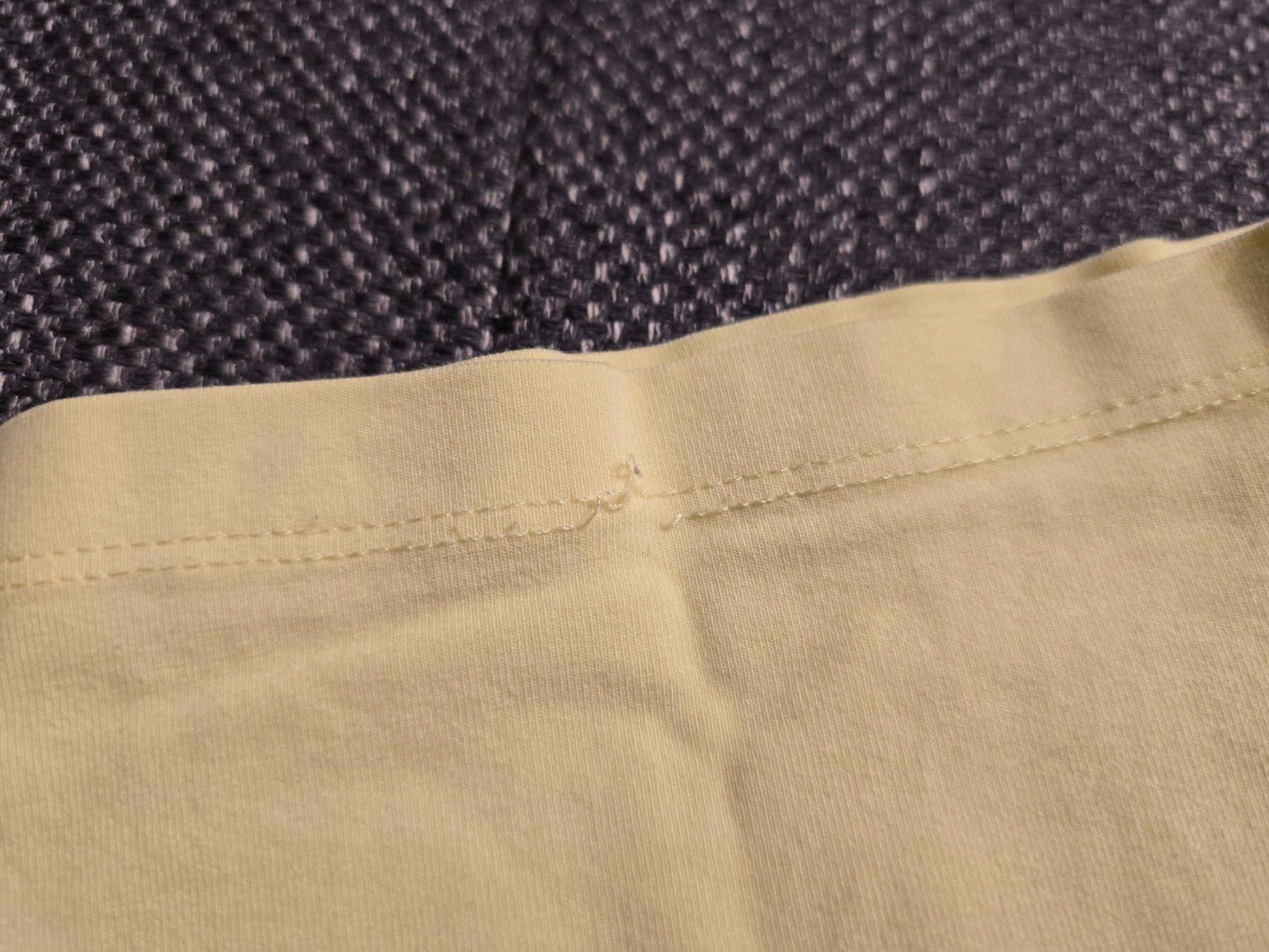 Blusen, T-Shirts & Tops: T-Shirt Gr.  134 / 140 – Gebraucht aus Büttikon AG von Amineah 2