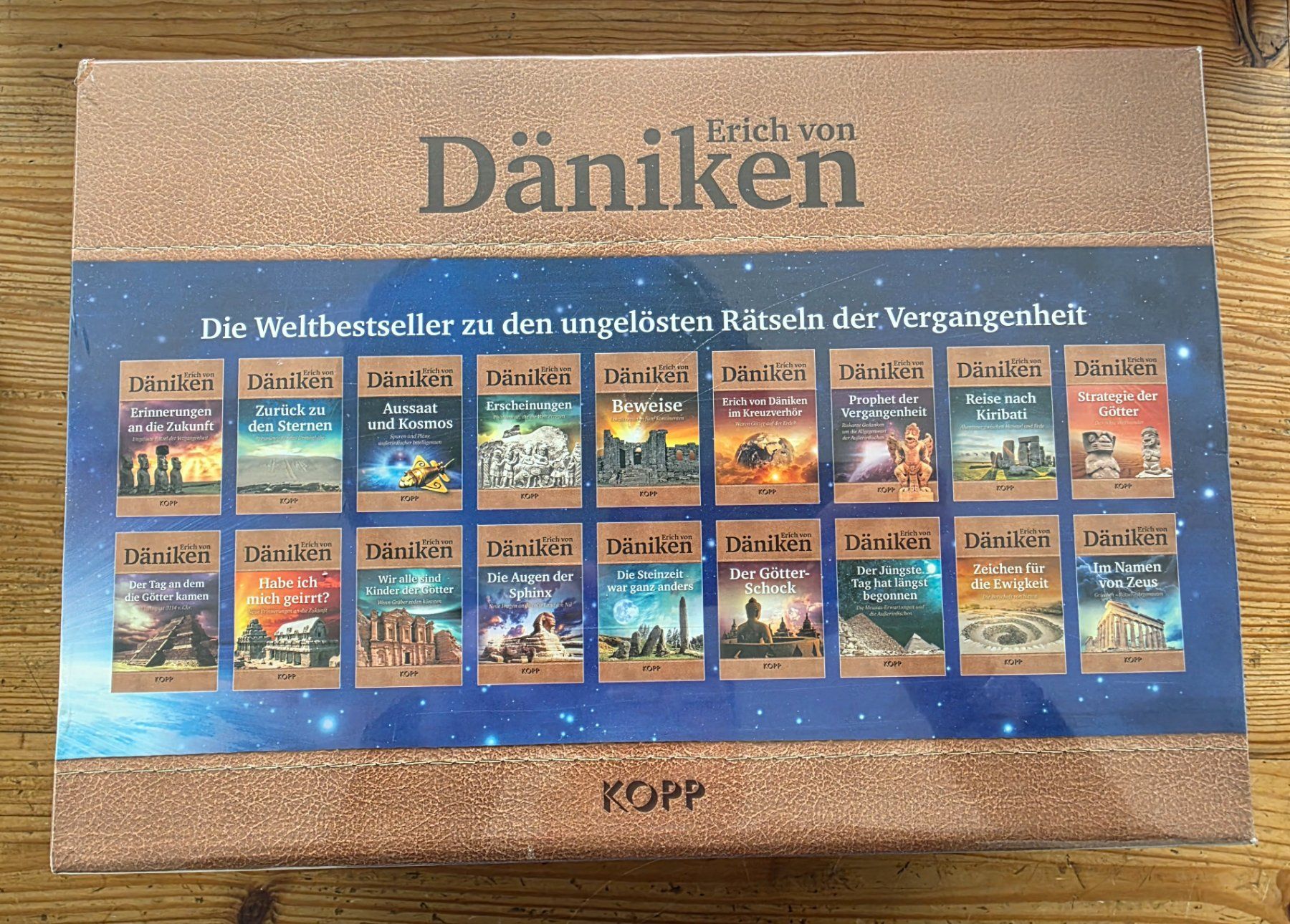 Erich von Däniken EvD 18 Bücher im Schuber NEU (Neu