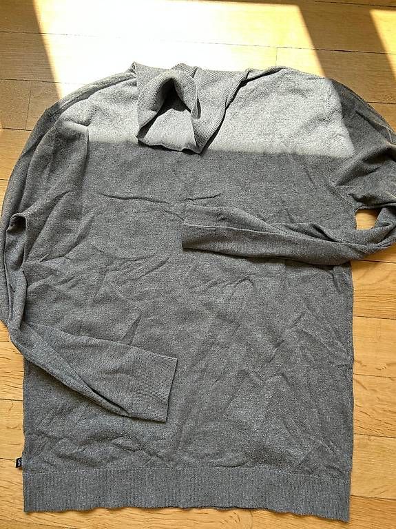 Pulls & Sweat-shirts: Rollkragenpullover grau – D'occasion à Muttenz par anj_2qy5 1