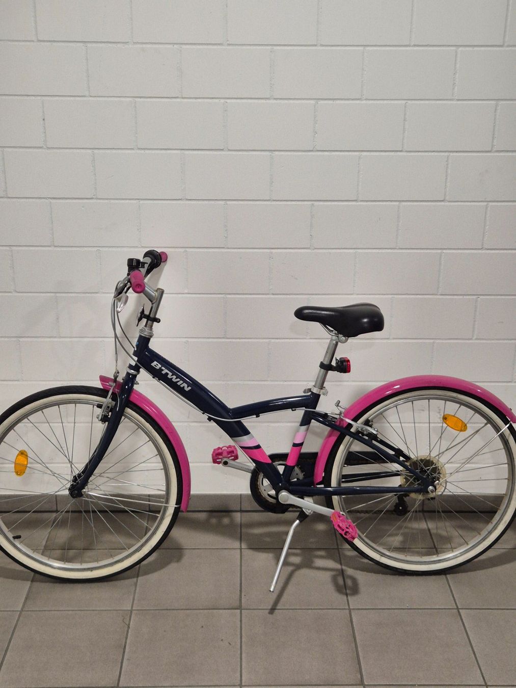 Vélos: Kinderfahrrad Mädchen B'TWIN 24 Zoll – D'occasion à Fraubrunnen par schlafenKuh